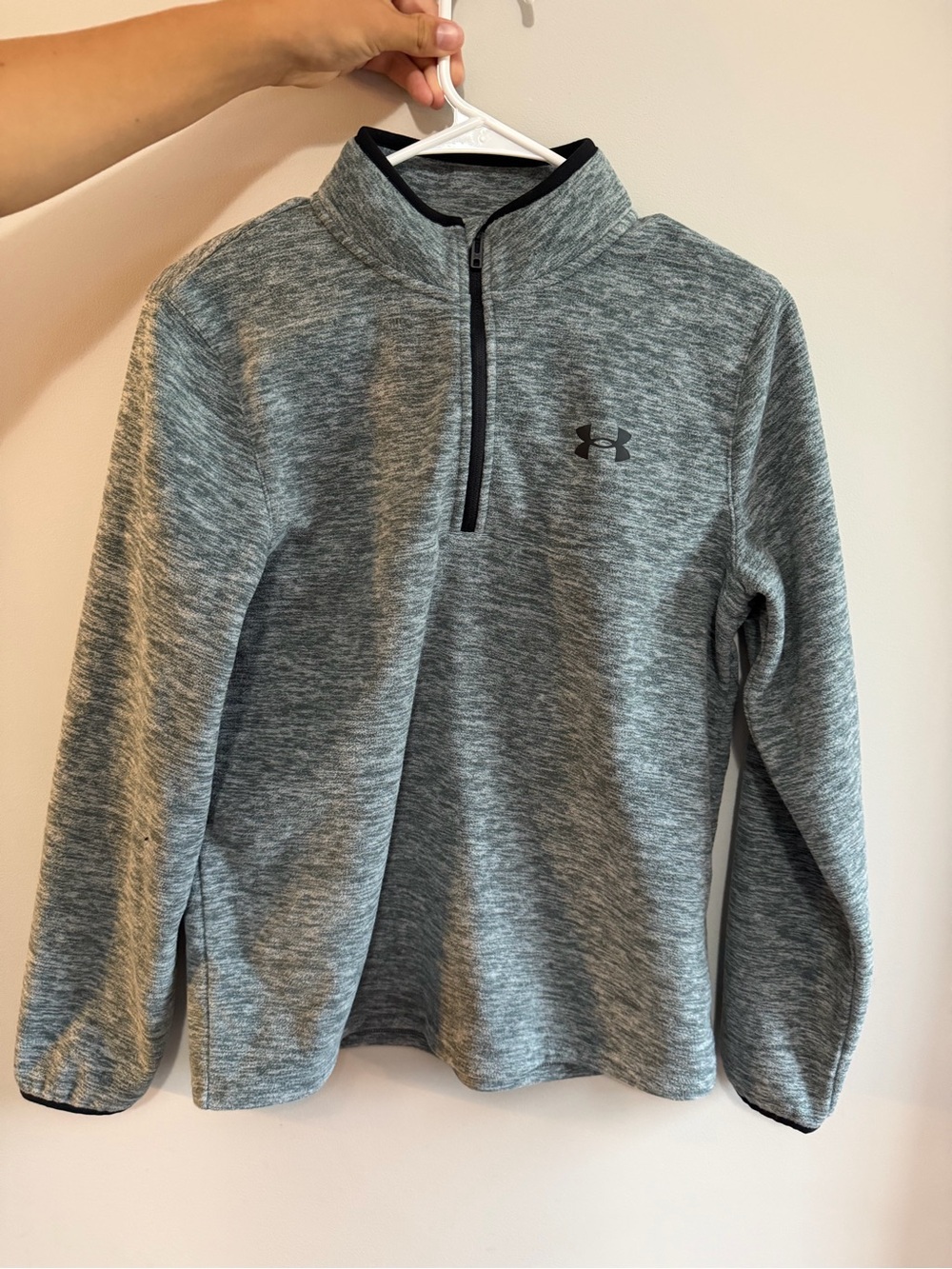 Under Armour Boy Youth Grey Quarter-Zip Pullover Sweater